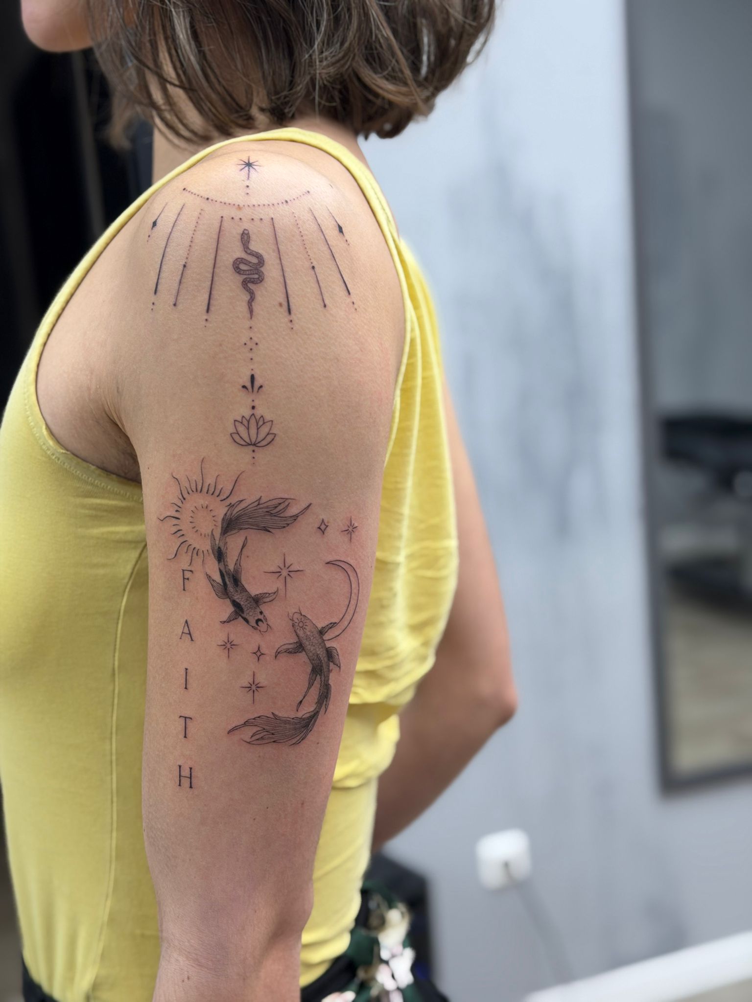 Fine Line Tattoo Berlin - Florales Design von Marie Friedrich